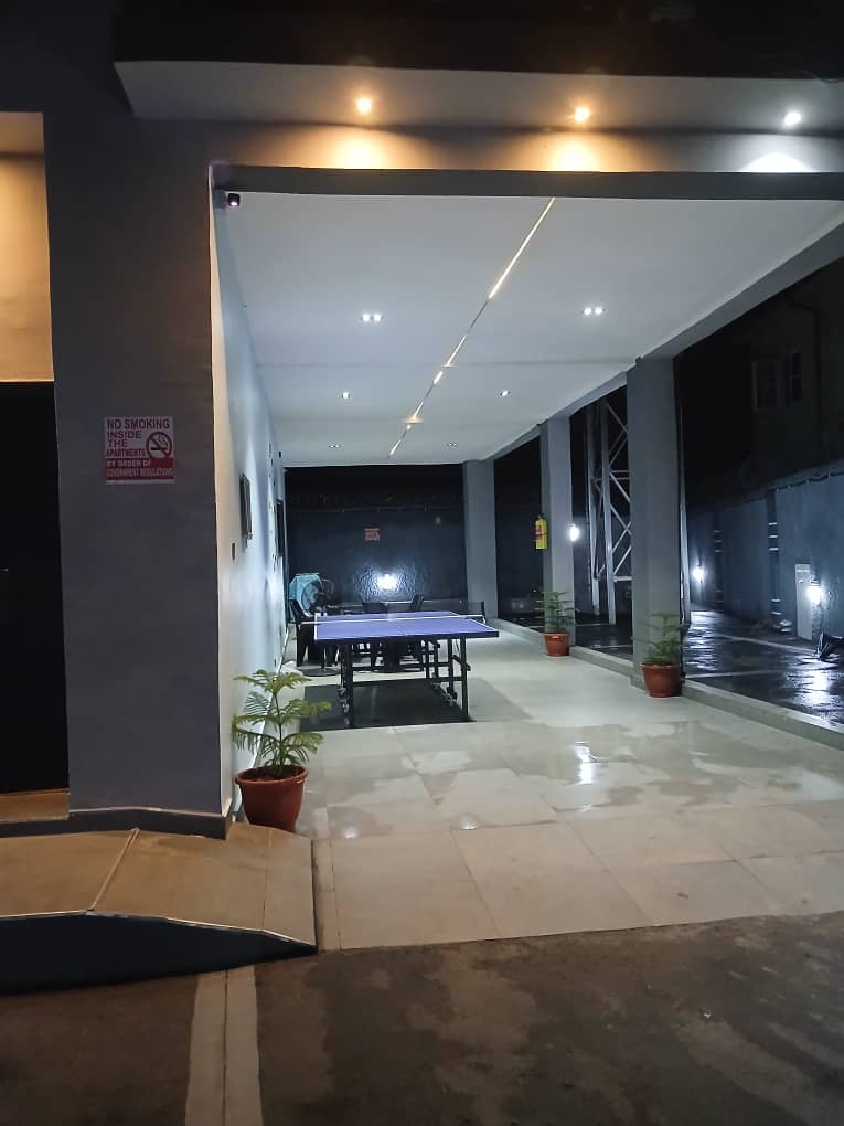 Recreation area with table tennis